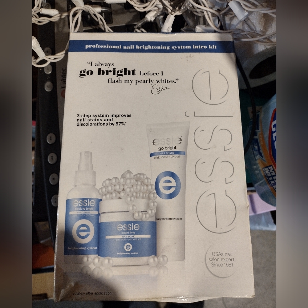 Brand New Essie Nail Brightening Kit In Box